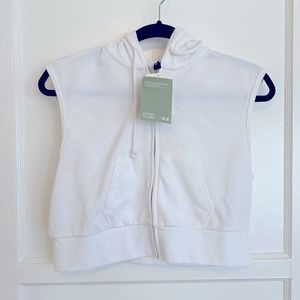 NWT! White Sleeveless Cropped Hoodie | Medium